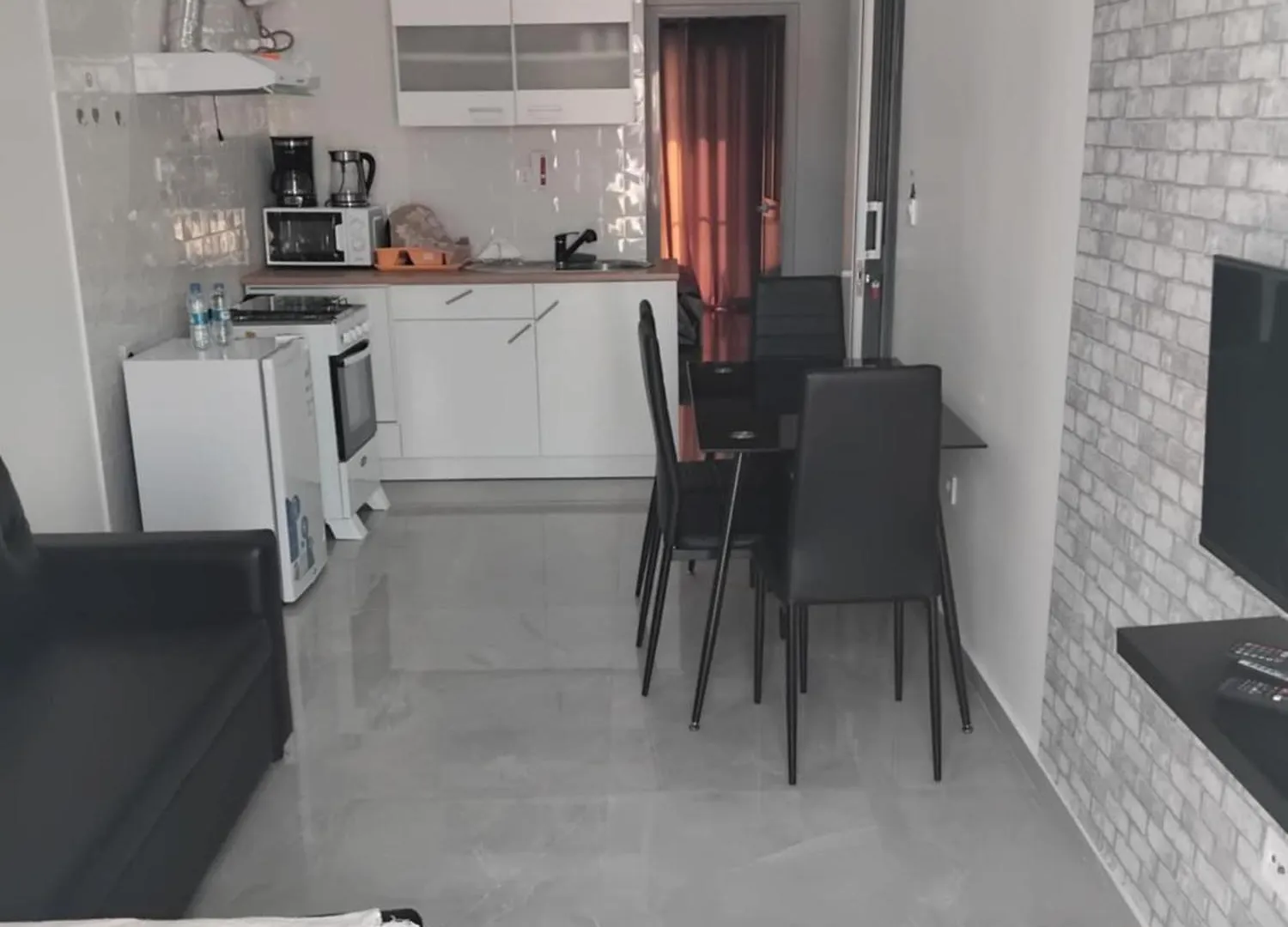 Kintal Di Nhanha T1 Pedra Badejo  Capo Verde